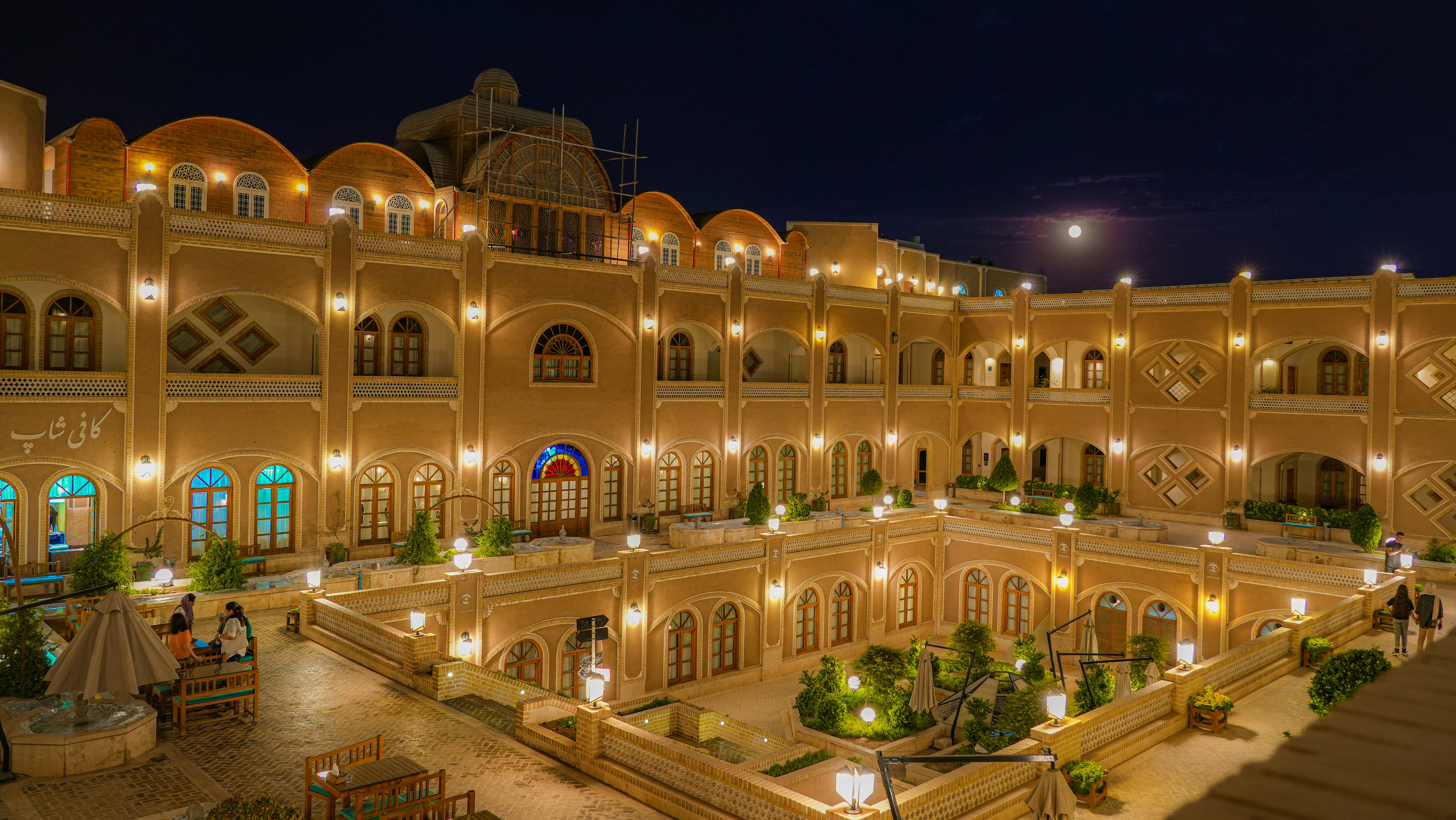koukyuhotel.jpg